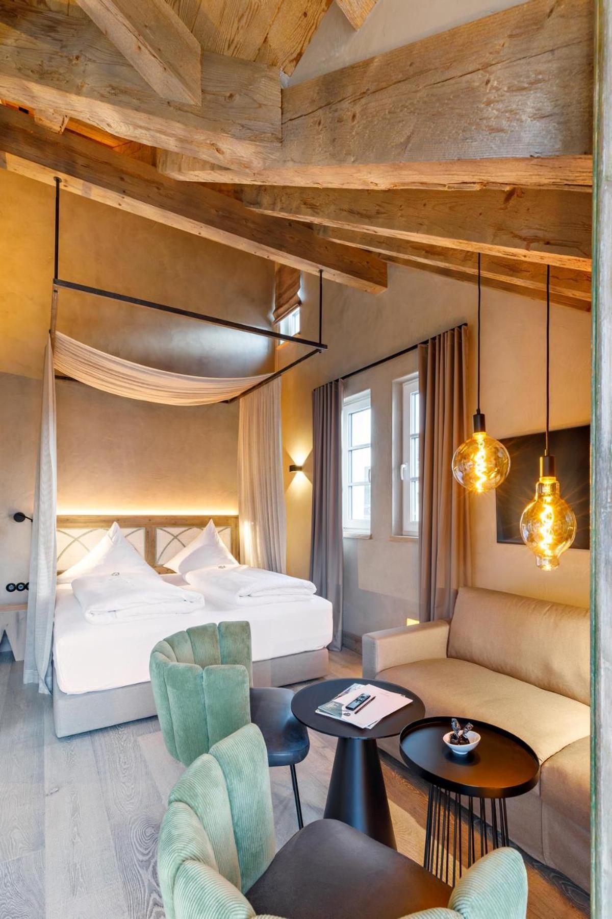 אאולנדורף Hotel Arthus מראה חיצוני תמונה